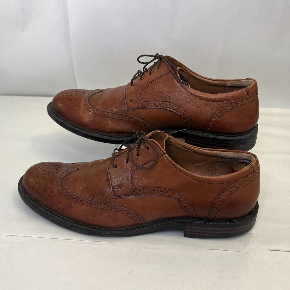 Johnston & Murphy Wing Tip Oxfords - Picture 2 of 8